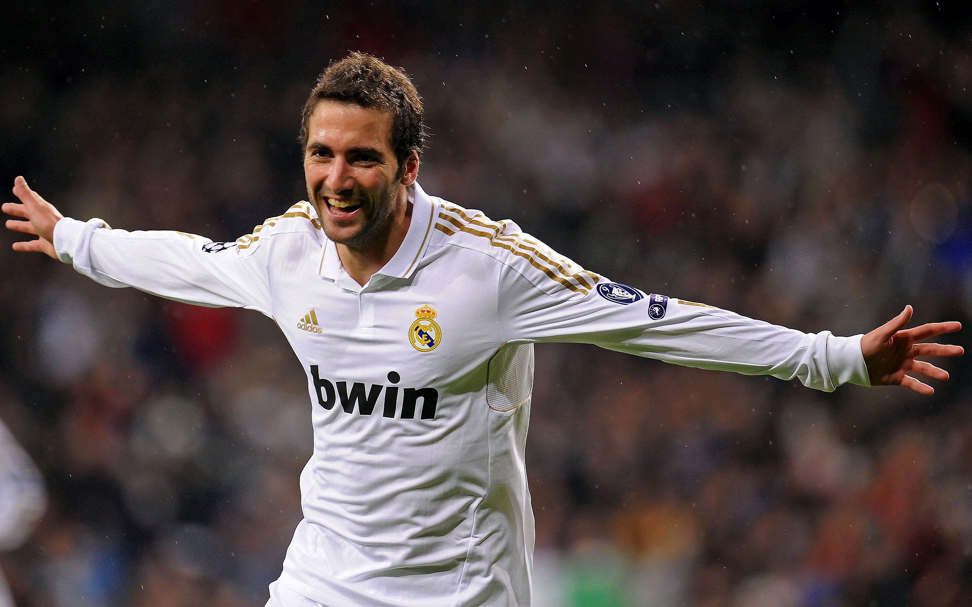 夺冠大热门陷入危机,困难重重欲破局,夺冠热点